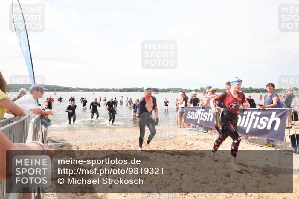 21.06.2026 - Viking Triathlon Michael Strokosch http://msf.ph/oto/9819321 21.06.2026 10:46:42 Schwimmen 156, 260, 363, 388, 414, 650, 654 meine-sportfotos.de