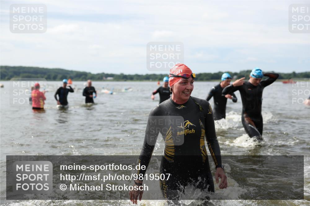 21.06.2026 - Viking Triathlon Michael Strokosch http://msf.ph/oto/9819507 21.06.2026 10:45:22 Schwimmen 37, 48, 54, 85, 105, 147, 158, 258, 273, 274, 302, 354, 376, 540, 562, 635 meine-sportfotos.de