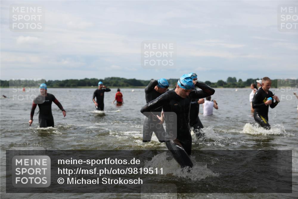 21.06.2026 - Viking Triathlon Michael Strokosch http://msf.ph/oto/9819511 21.06.2026 10:45:23 Schwimmen 37, 48, 54, 85, 105, 147, 158, 258, 273, 274, 302, 354, 376, 540, 562, 635 meine-sportfotos.de