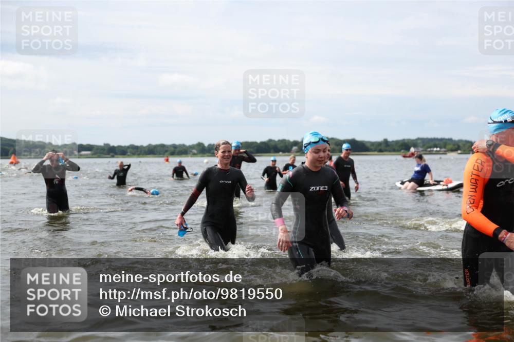 21.06.2026 - Viking Triathlon Michael Strokosch http://msf.ph/oto/9819550 21.06.2026 10:45:54 Schwimmen 107, 138, 172, 196, 245, 331, 389, 405, 448, 494, 510, 534, 539, 563 meine-sportfotos.de
