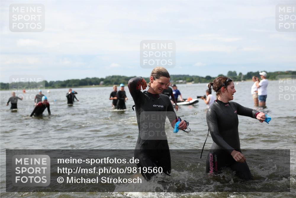21.06.2026 - Viking Triathlon Michael Strokosch http://msf.ph/oto/9819560 21.06.2026 10:45:56 Schwimmen 107, 138, 172, 196, 245, 331, 389, 403, 405, 448, 494, 510, 534, 539, 563 meine-sportfotos.de