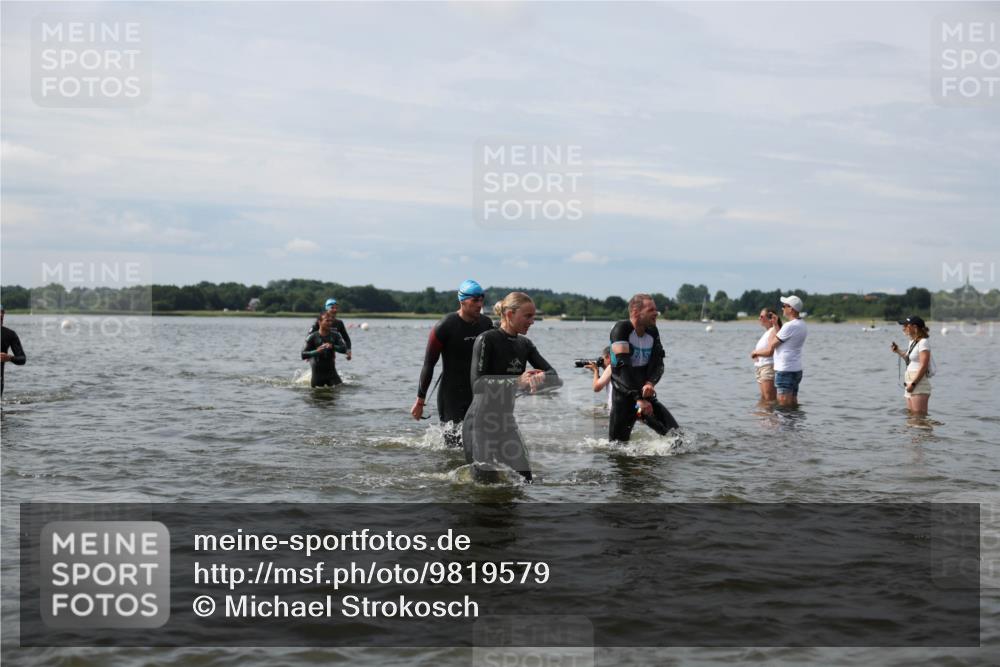 21.06.2026 - Viking Triathlon Michael Strokosch http://msf.ph/oto/9819579 21.06.2026 10:46:09 Schwimmen 91, 107, 322, 324, 403, 448, 494, 497, 510, 555, 563 meine-sportfotos.de