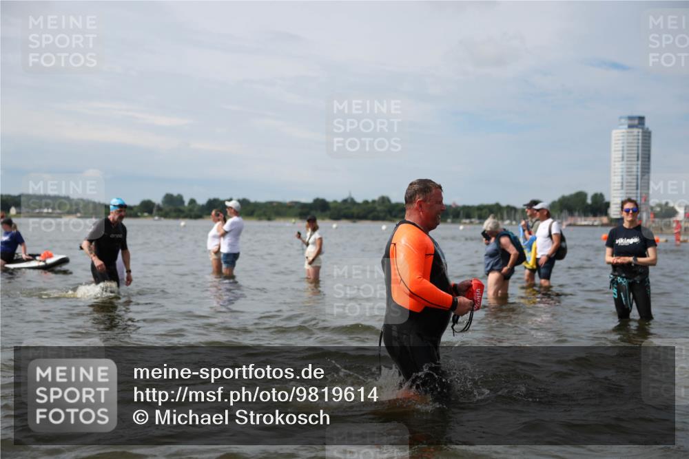 21.06.2026 - Viking Triathlon Michael Strokosch http://msf.ph/oto/9819614 21.06.2026 10:46:27 Schwimmen 156, 260, 322, 324, 341, 363, 388, 414, 497, 650, 654 meine-sportfotos.de