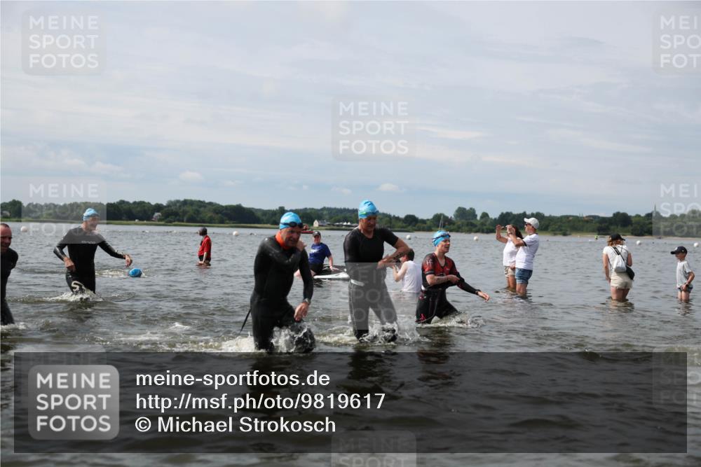 21.06.2026 - Viking Triathlon Michael Strokosch http://msf.ph/oto/9819617 21.06.2026 10:46:31 Schwimmen 156, 260, 341, 363, 388, 414, 443, 476, 650, 654, 670 meine-sportfotos.de
