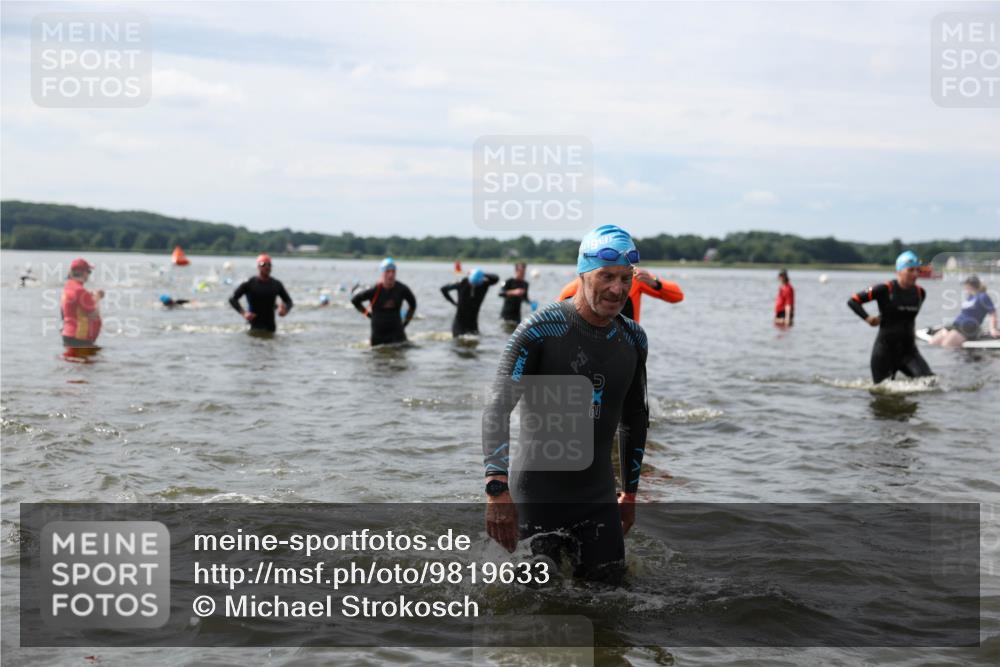 21.06.2026 - Viking Triathlon Michael Strokosch http://msf.ph/oto/9819633 21.06.2026 10:46:39 Schwimmen 156, 173, 217, 260, 341, 358, 363, 414, 443, 476, 650, 670 meine-sportfotos.de