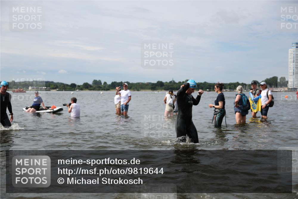 21.06.2026 - Viking Triathlon Michael Strokosch http://msf.ph/oto/9819644 21.06.2026 10:46:44 Schwimmen 168, 173, 217, 260, 282, 313, 341, 358, 414, 443, 476, 650, 670 meine-sportfotos.de
