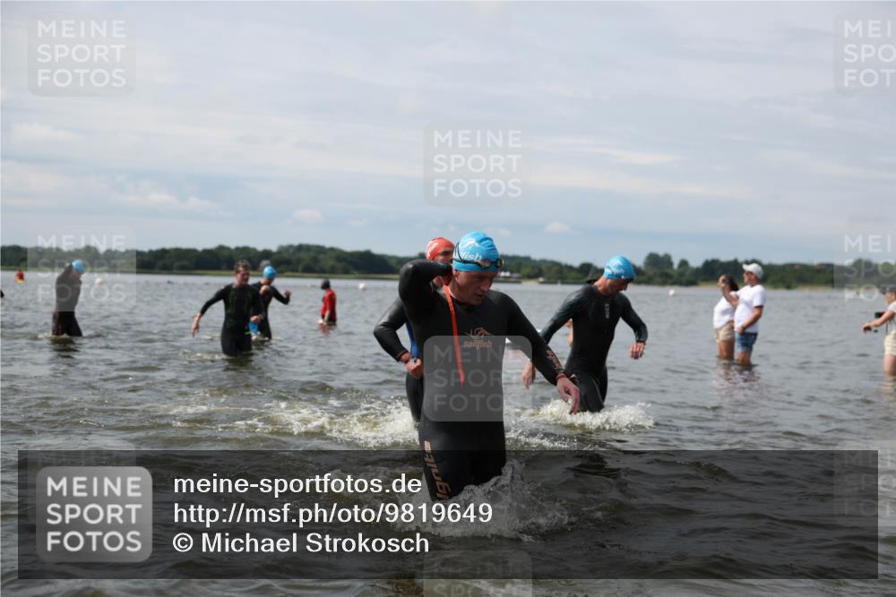 21.06.2026 - Viking Triathlon Michael Strokosch http://msf.ph/oto/9819649 21.06.2026 10:46:46 Schwimmen 168, 173, 217, 260, 282, 313, 341, 346, 358, 414, 443, 476, 670 meine-sportfotos.de