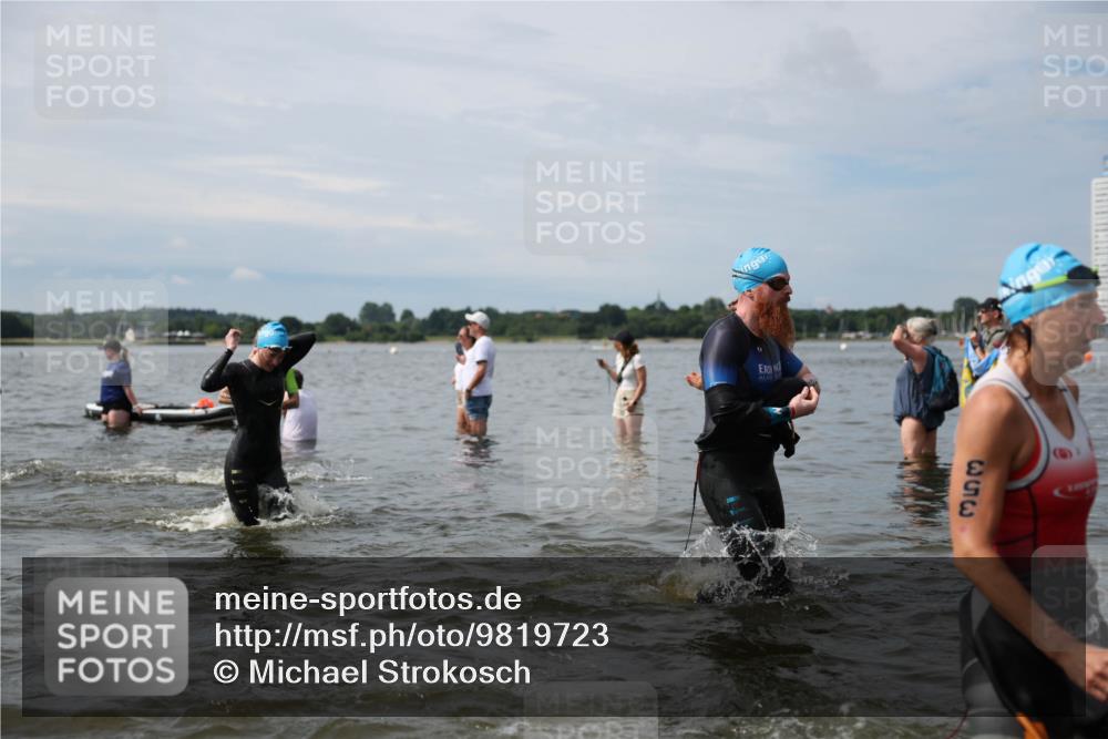 21.06.2026 - Viking Triathlon Michael Strokosch http://msf.ph/oto/9819723 21.06.2026 10:47:26 Schwimmen 56, 116, 123, 183, 212, 297, 304, 317, 352, 353, 469, 554, 571 meine-sportfotos.de