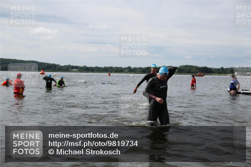 21.06.2026 - Viking Triathlon Michael Strokosch http://msf.ph/oto/9819734 21.06.2026 10:47:30 Schwimmen 56, 123, 183, 212, 297, 304, 352, 353, 469, 554, 571, 574 meine-sportfotos.de