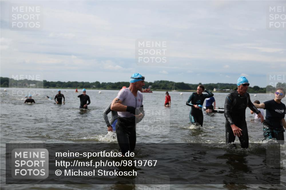 21.06.2026 - Viking Triathlon Michael Strokosch http://msf.ph/oto/9819767 21.06.2026 10:47:58 Schwimmen 60, 164, 198, 289, 638 meine-sportfotos.de