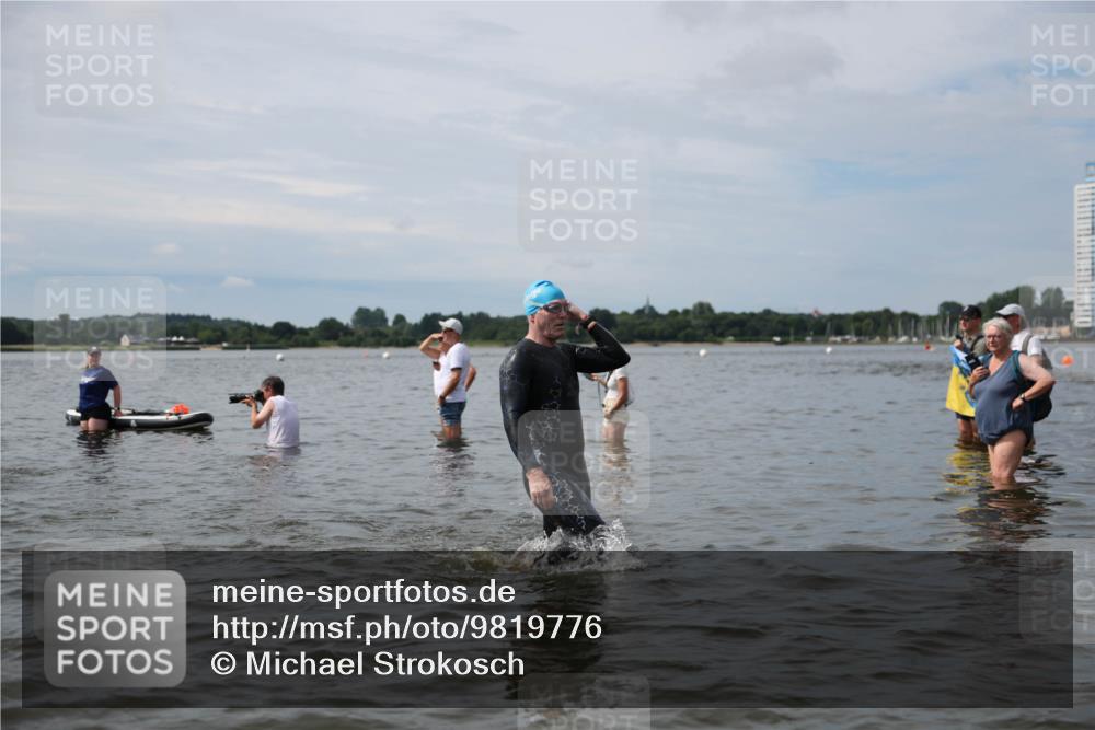 21.06.2026 - Viking Triathlon Michael Strokosch http://msf.ph/oto/9819776 21.06.2026 10:48:12 Schwimmen 101, 164, 185, 198, 207, 289, 306, 495, 638, 662 meine-sportfotos.de