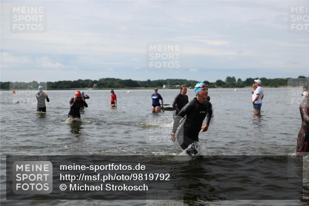 21.06.2026 - Viking Triathlon Michael Strokosch http://msf.ph/oto/9819792 21.06.2026 10:48:22 Schwimmen 101, 181, 185, 207, 209, 306, 495, 662 meine-sportfotos.de