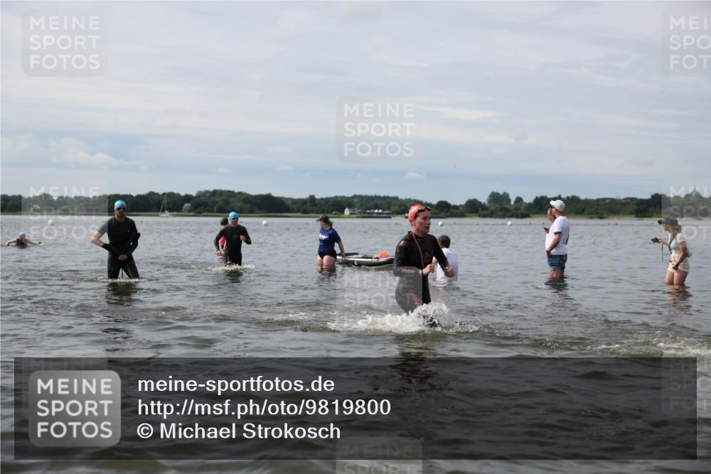 21.06.2026 - Viking Triathlon Michael Strokosch http://msf.ph/oto/9819800 21.06.2026 10:48:26 Schwimmen 181, 185, 207, 209, 306, 495, 662 meine-sportfotos.de