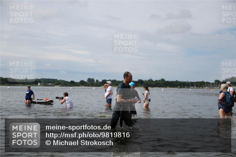 21.06.2026 - Viking Triathlon Michael Strokosch http://msf.ph/oto/9819816 21.06.2026 10:48:33 Schwimmen 181, 185, 207, 209, 223, 409, 495, 662 meine-sportfotos.de