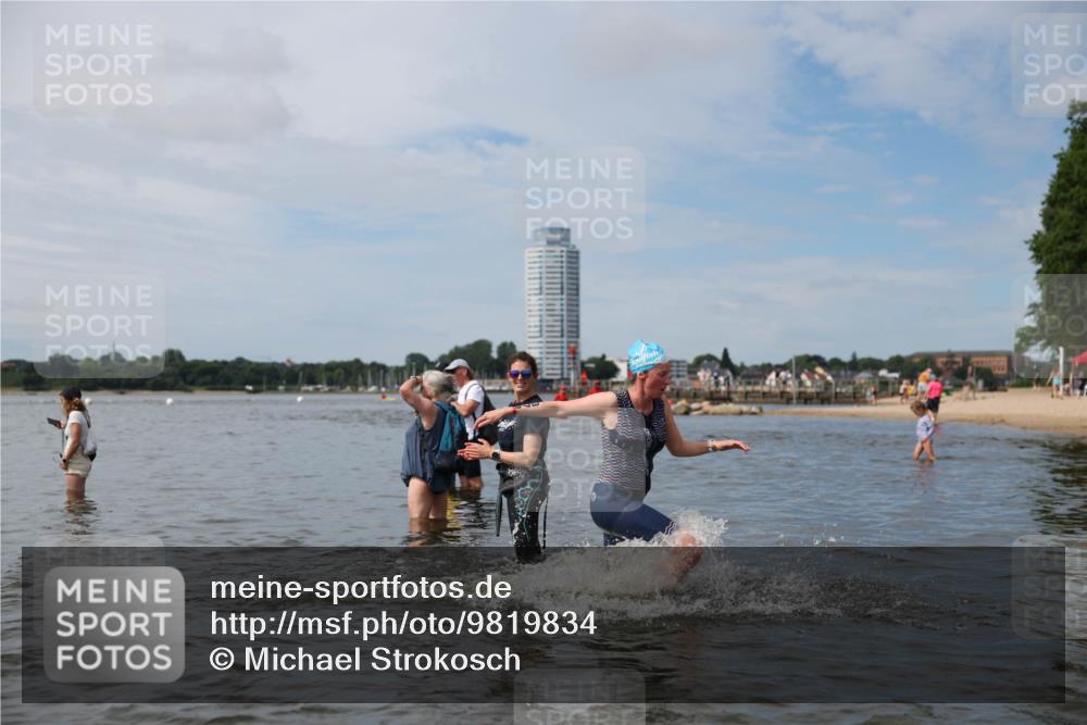 21.06.2026 - Viking Triathlon Michael Strokosch http://msf.ph/oto/9819834 21.06.2026 10:48:54 Schwimmen 223, 291, 378, 409, 434, 498, 549, 615 meine-sportfotos.de