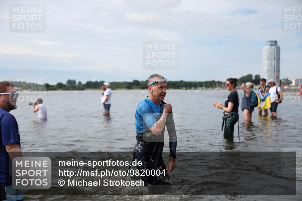 21.06.2026 - Viking Triathlon Michael Strokosch http://msf.ph/oto/9820004 21.06.2026 10:50:57 Schwimmen 66, 76, 184 meine-sportfotos.de