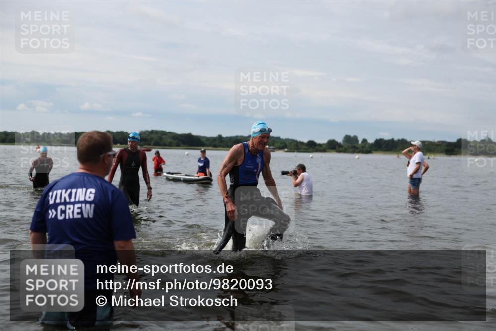 21.06.2026 - Viking Triathlon Michael Strokosch http://msf.ph/oto/9820093 21.06.2026 10:52:54 Schwimmen 133, 307, 385, 433, 471, 532, 661 meine-sportfotos.de