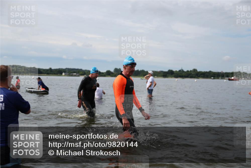 21.06.2026 - Viking Triathlon Michael Strokosch http://msf.ph/oto/9820144 21.06.2026 10:53:29 Schwimmen 59, 92, 182, 283, 365, 375, 538, 607 meine-sportfotos.de