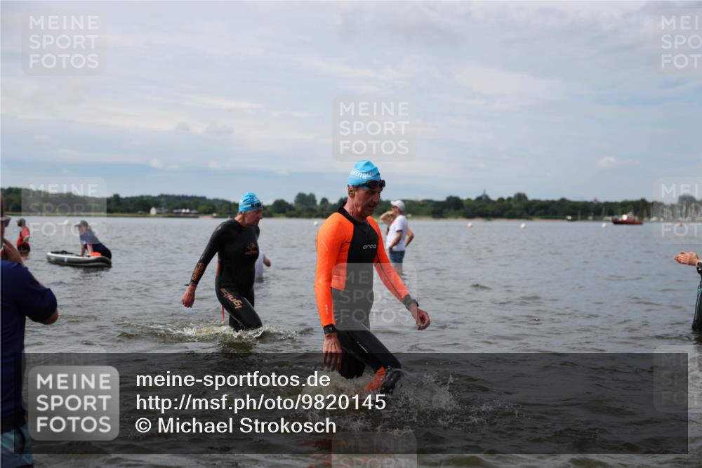 21.06.2026 - Viking Triathlon Michael Strokosch http://msf.ph/oto/9820145 21.06.2026 10:53:29 Schwimmen 59, 92, 182, 283, 365, 375, 538, 607 meine-sportfotos.de