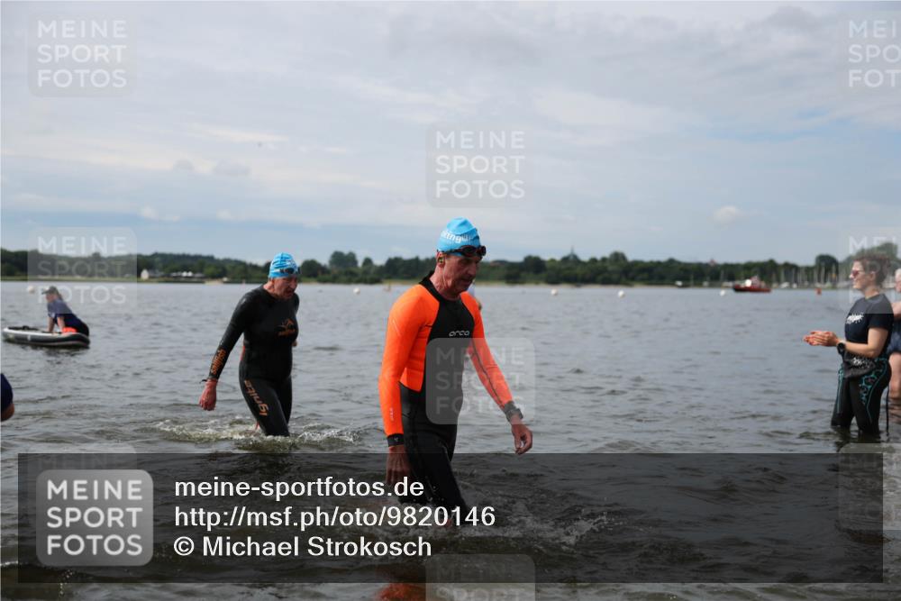 21.06.2026 - Viking Triathlon Michael Strokosch http://msf.ph/oto/9820146 21.06.2026 10:53:29 Schwimmen 59, 92, 182, 283, 365, 375, 538, 607 meine-sportfotos.de