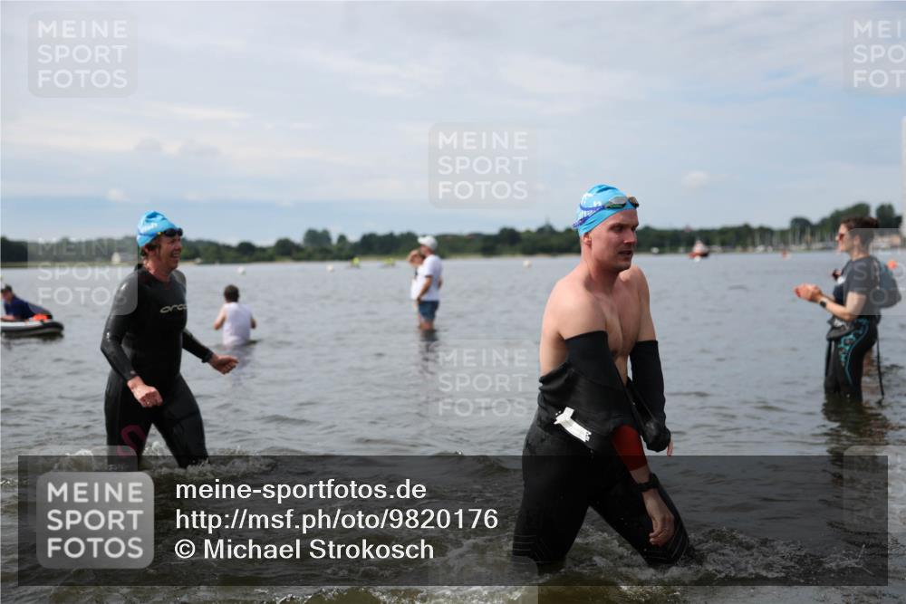 21.06.2026 - Viking Triathlon Michael Strokosch http://msf.ph/oto/9820176 21.06.2026 10:53:49 Schwimmen 61, 97, 190, 203, 257, 390, 515, 538, 631 meine-sportfotos.de