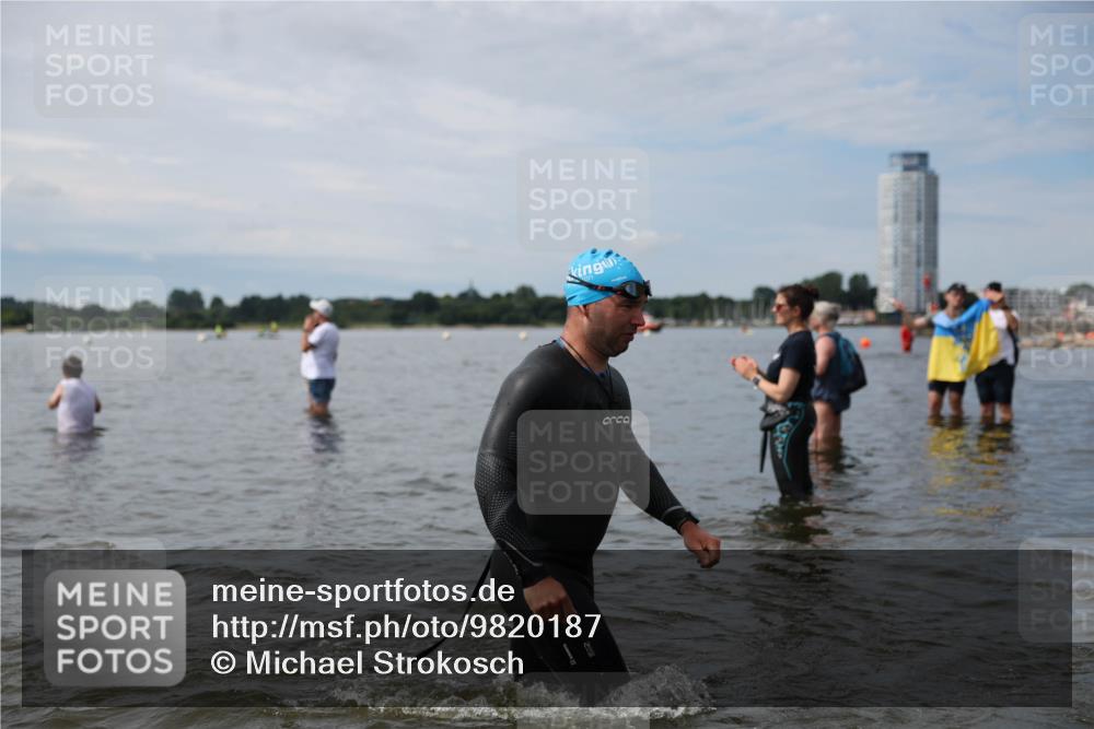 21.06.2026 - Viking Triathlon Michael Strokosch http://msf.ph/oto/9820187 21.06.2026 10:53:53 Schwimmen 61, 97, 190, 203, 237, 257, 390, 515, 631 meine-sportfotos.de