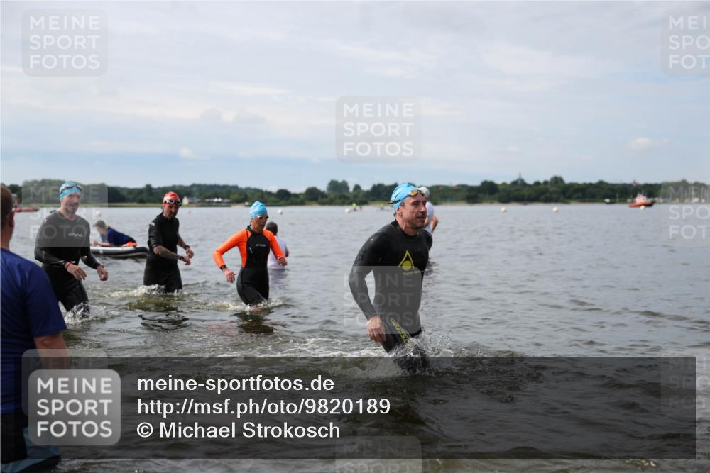 21.06.2026 - Viking Triathlon Michael Strokosch http://msf.ph/oto/9820189 21.06.2026 10:53:55 Schwimmen 61, 97, 190, 203, 237, 257, 390, 515, 631 meine-sportfotos.de