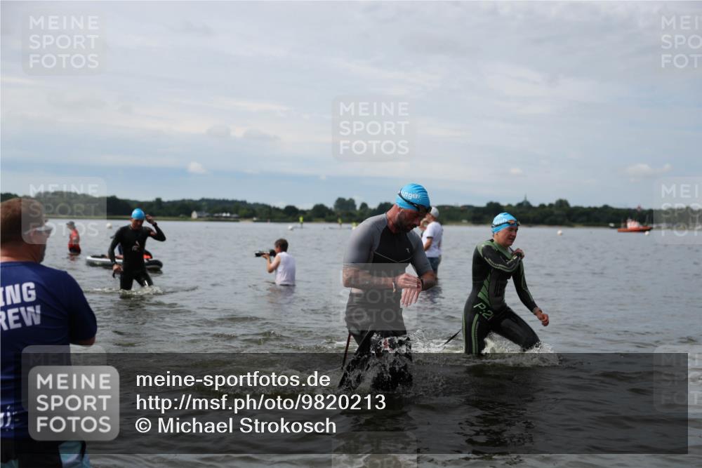 21.06.2026 - Viking Triathlon Michael Strokosch http://msf.ph/oto/9820213 21.06.2026 10:54:22 Schwimmen 413, 427, 504, 557, 613 meine-sportfotos.de