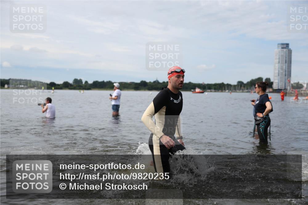 21.06.2026 - Viking Triathlon Michael Strokosch http://msf.ph/oto/9820235 21.06.2026 10:54:38 Schwimmen 52, 244, 275, 347, 413, 424, 504, 509, 613 meine-sportfotos.de