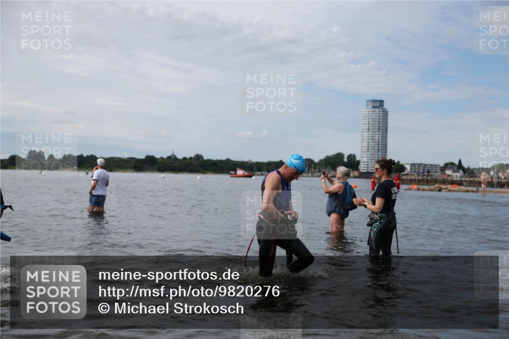 21.06.2026 - Viking Triathlon Michael Strokosch http://msf.ph/oto/9820276 21.06.2026 10:54:57 Schwimmen 52, 160, 244, 309, 347, 424, 509, 566 meine-sportfotos.de