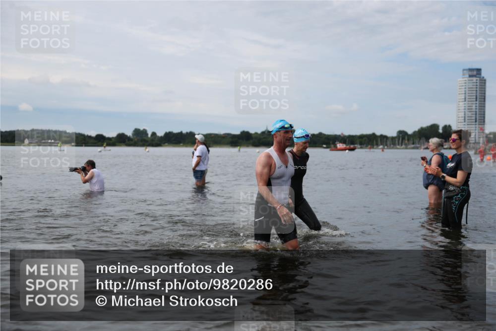 21.06.2026 - Viking Triathlon Michael Strokosch http://msf.ph/oto/9820286 21.06.2026 10:55:11 Schwimmen 160, 305, 344, 561, 566 meine-sportfotos.de