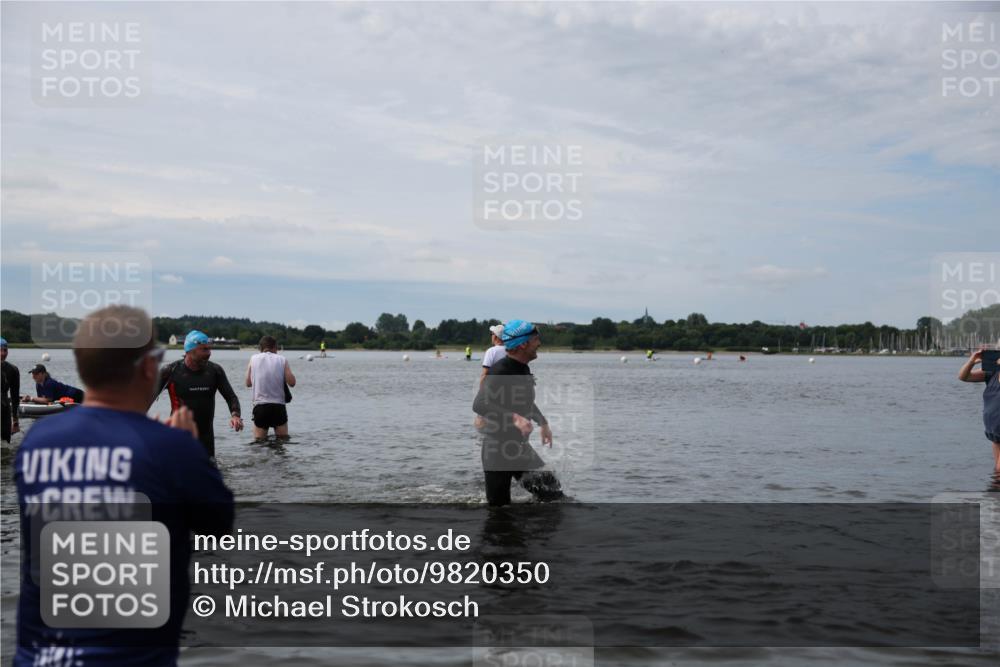 21.06.2026 - Viking Triathlon Michael Strokosch http://msf.ph/oto/9820350 21.06.2026 10:56:10 Schwimmen 24, 117, 127, 357, 502 meine-sportfotos.de