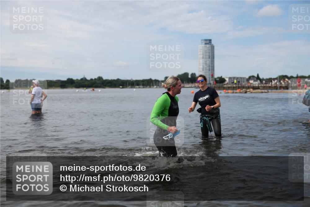 21.06.2026 - Viking Triathlon Michael Strokosch http://msf.ph/oto/9820376 21.06.2026 10:56:22 Schwimmen 24, 127, 357, 374 meine-sportfotos.de