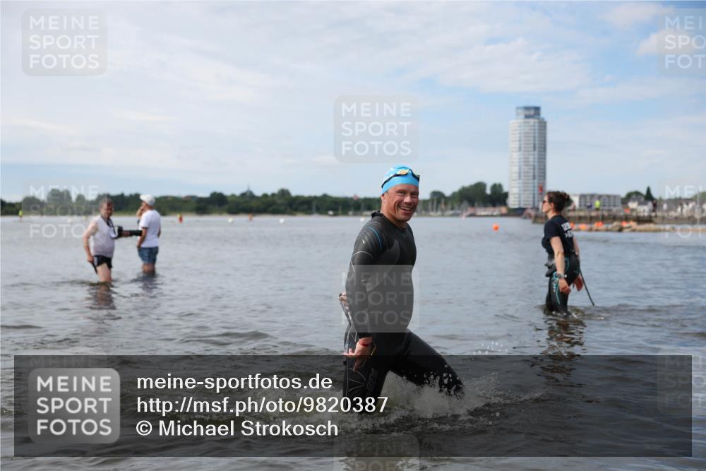21.06.2026 - Viking Triathlon Michael Strokosch http://msf.ph/oto/9820387 21.06.2026 10:56:37 Schwimmen 374 meine-sportfotos.de