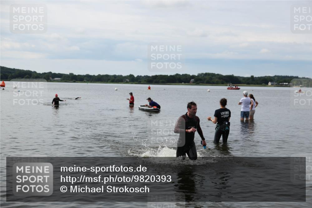 21.06.2026 - Viking Triathlon Michael Strokosch http://msf.ph/oto/9820393 21.06.2026 10:57:12 Schwimmen 401 meine-sportfotos.de