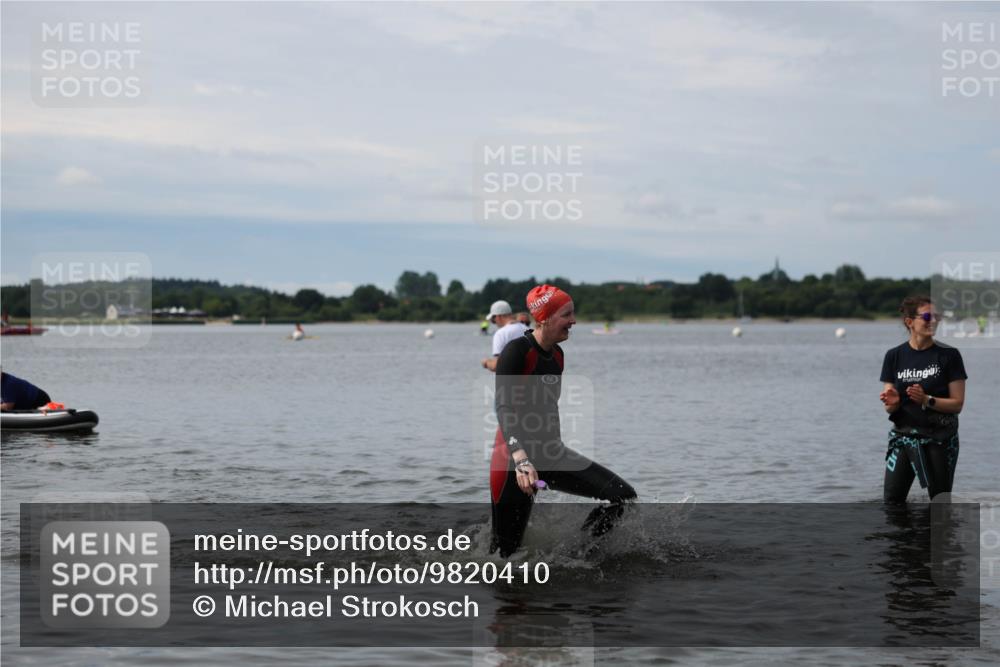 21.06.2026 - Viking Triathlon Michael Strokosch http://msf.ph/oto/9820410 21.06.2026 10:57:30 Schwimmen 652 meine-sportfotos.de