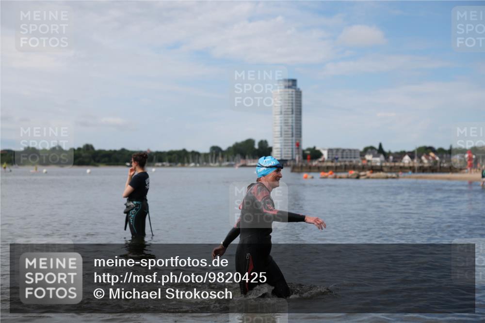 21.06.2026 - Viking Triathlon Michael Strokosch http://msf.ph/oto/9820425 21.06.2026 10:57:48 Schwimmen 224 meine-sportfotos.de