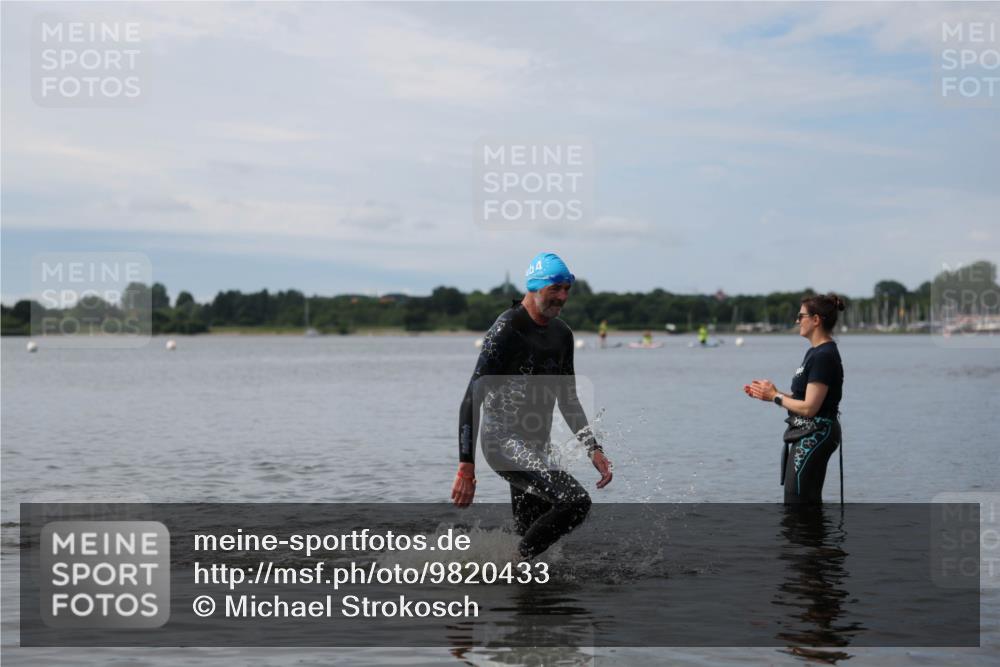 21.06.2026 - Viking Triathlon Michael Strokosch http://msf.ph/oto/9820433 21.06.2026 10:58:26 Schwimmen 439 meine-sportfotos.de