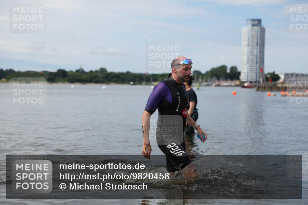21.06.2026 - Viking Triathlon Michael Strokosch http://msf.ph/oto/9820458 21.06.2026 10:58:44 Schwimmen 141 meine-sportfotos.de