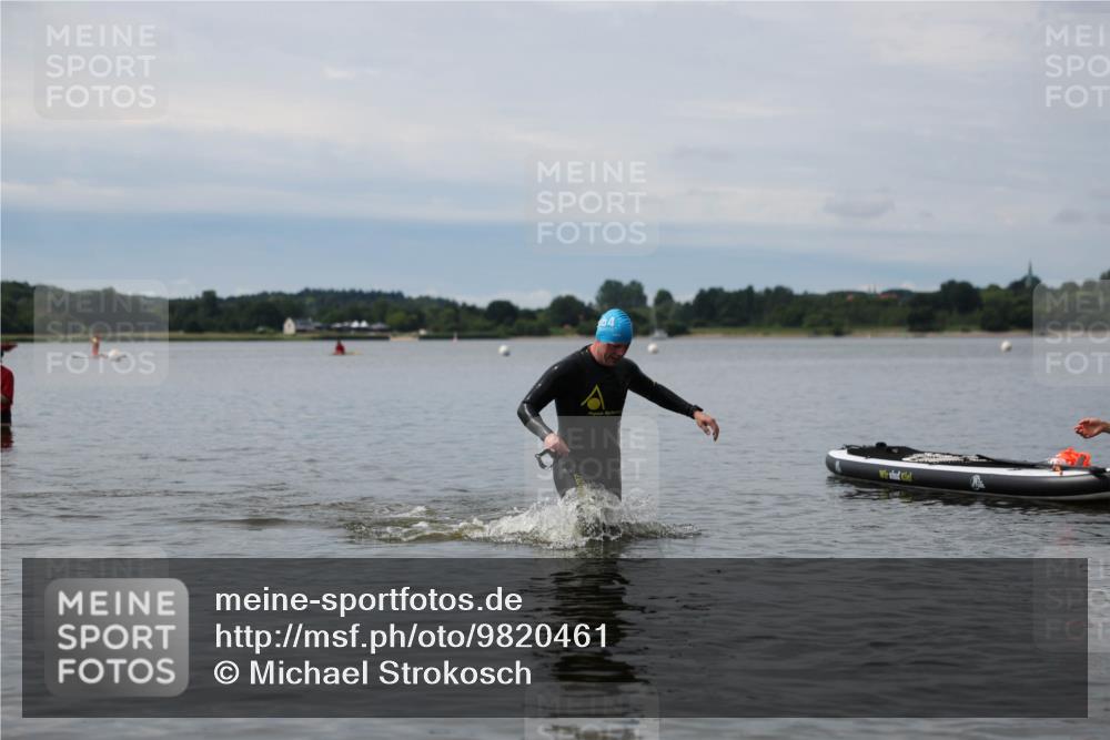 21.06.2026 - Viking Triathlon Michael Strokosch http://msf.ph/oto/9820461 21.06.2026 10:59:08 Schwimmen 106, 253 meine-sportfotos.de