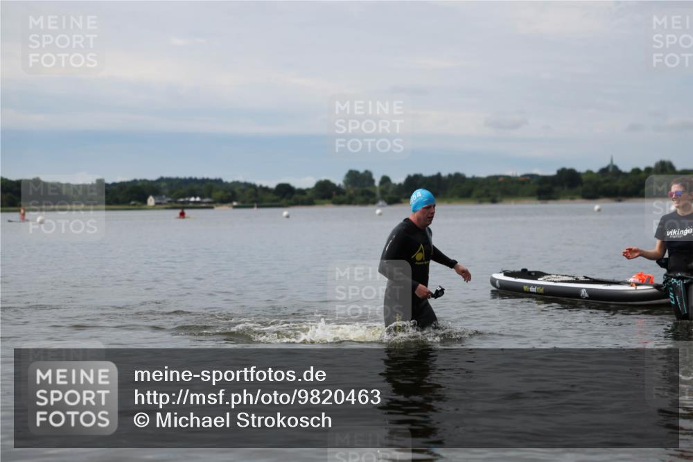 21.06.2026 - Viking Triathlon Michael Strokosch http://msf.ph/oto/9820463 21.06.2026 10:59:08 Schwimmen 106, 253 meine-sportfotos.de