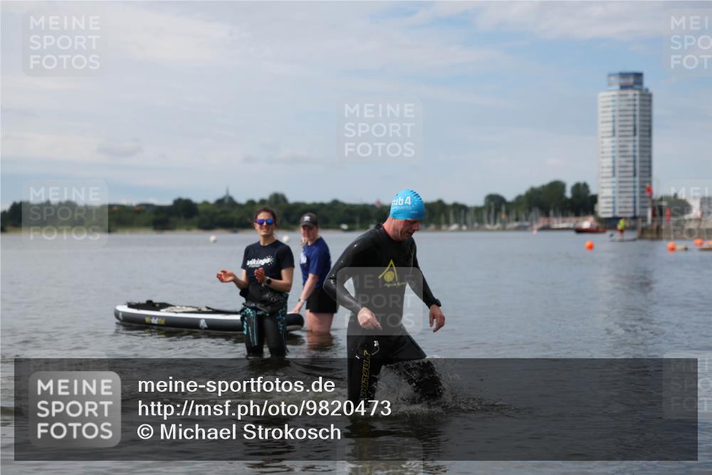 21.06.2026 - Viking Triathlon Michael Strokosch http://msf.ph/oto/9820473 21.06.2026 10:59:11 Schwimmen 106, 253 meine-sportfotos.de