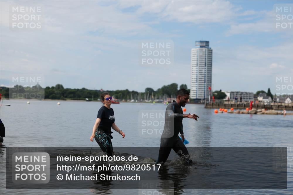 21.06.2026 - Viking Triathlon Michael Strokosch http://msf.ph/oto/9820517 21.06.2026 11:01:03 Schwimmen 71 meine-sportfotos.de