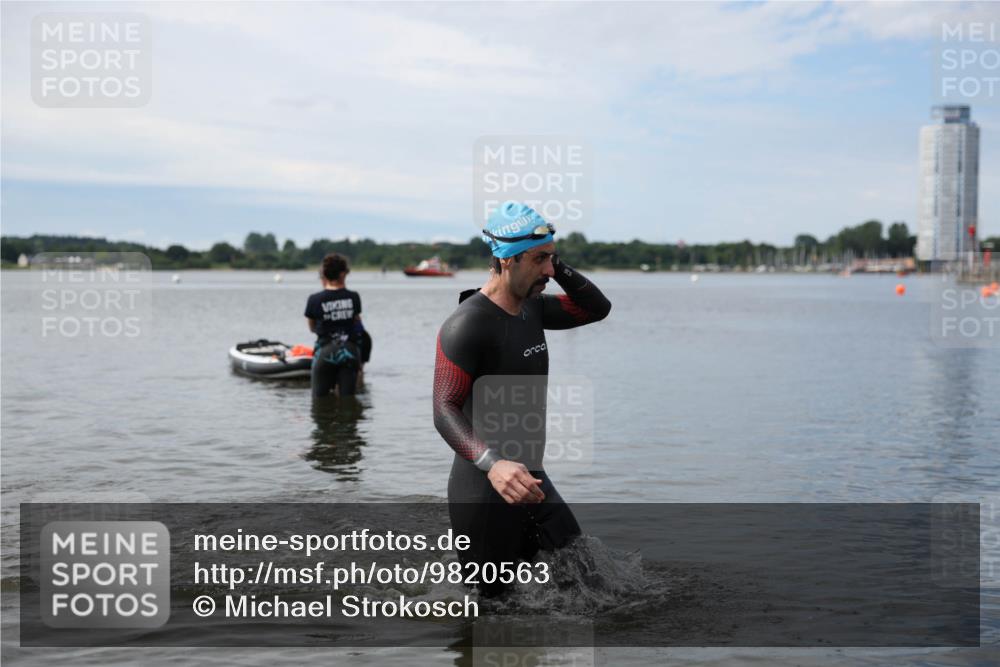 21.06.2026 - Viking Triathlon Michael Strokosch http://msf.ph/oto/9820563 21.06.2026 11:03:22 Schwimmen 529 meine-sportfotos.de