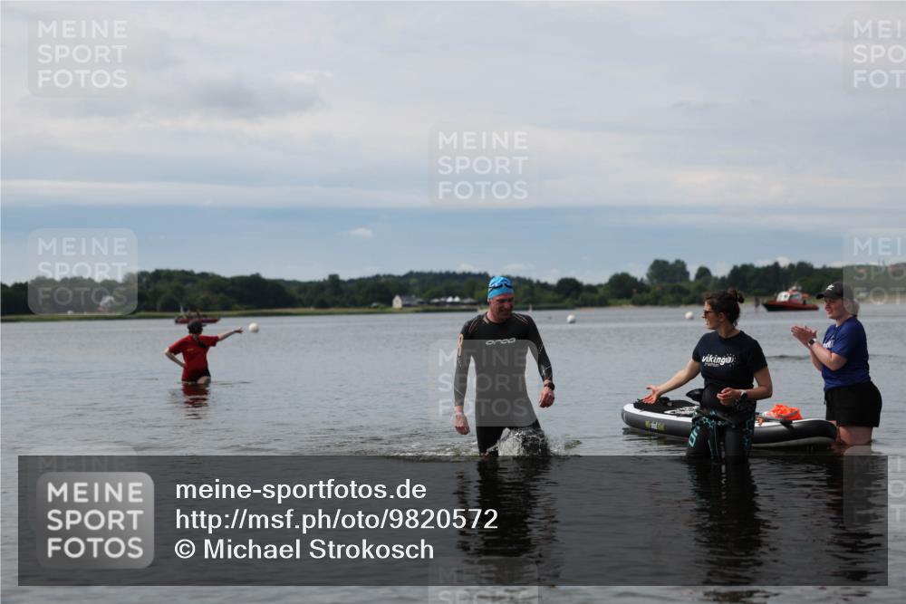 21.06.2026 - Viking Triathlon Michael Strokosch http://msf.ph/oto/9820572 21.06.2026 11:04:06 Schwimmen 421 meine-sportfotos.de