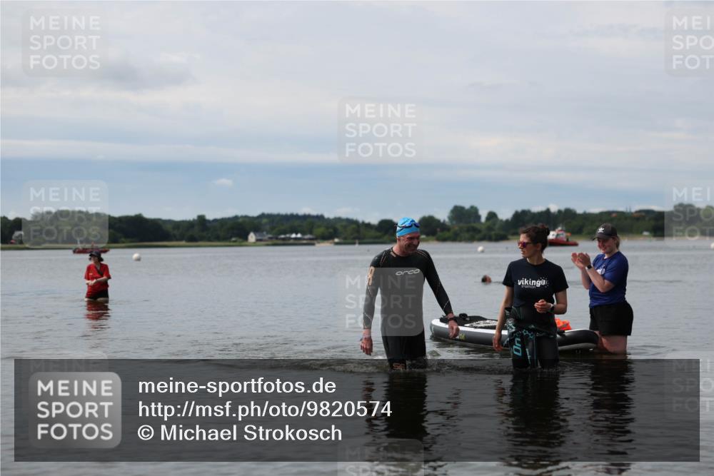 21.06.2026 - Viking Triathlon Michael Strokosch http://msf.ph/oto/9820574 21.06.2026 11:04:07 Schwimmen 421 meine-sportfotos.de