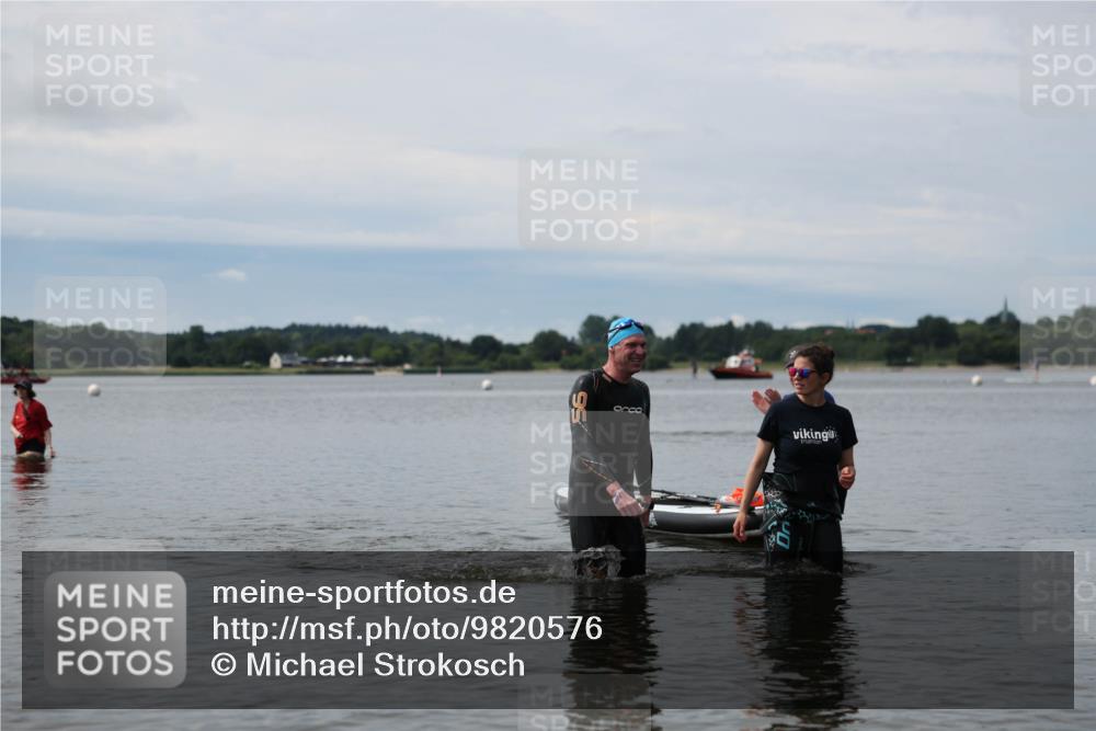 21.06.2026 - Viking Triathlon Michael Strokosch http://msf.ph/oto/9820576 21.06.2026 11:04:07 Schwimmen 421 meine-sportfotos.de