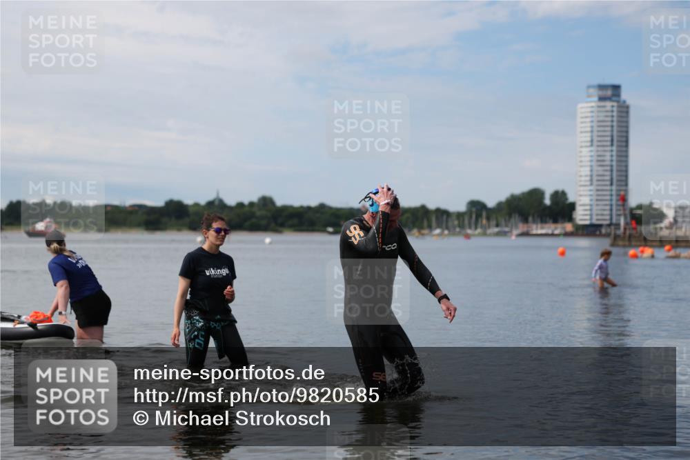 21.06.2026 - Viking Triathlon Michael Strokosch http://msf.ph/oto/9820585 21.06.2026 11:04:10 Schwimmen 421 meine-sportfotos.de