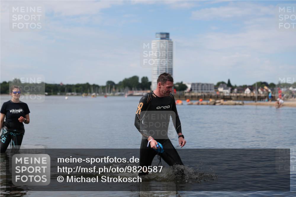 21.06.2026 - Viking Triathlon Michael Strokosch http://msf.ph/oto/9820587 21.06.2026 11:04:12 Schwimmen 421 meine-sportfotos.de
