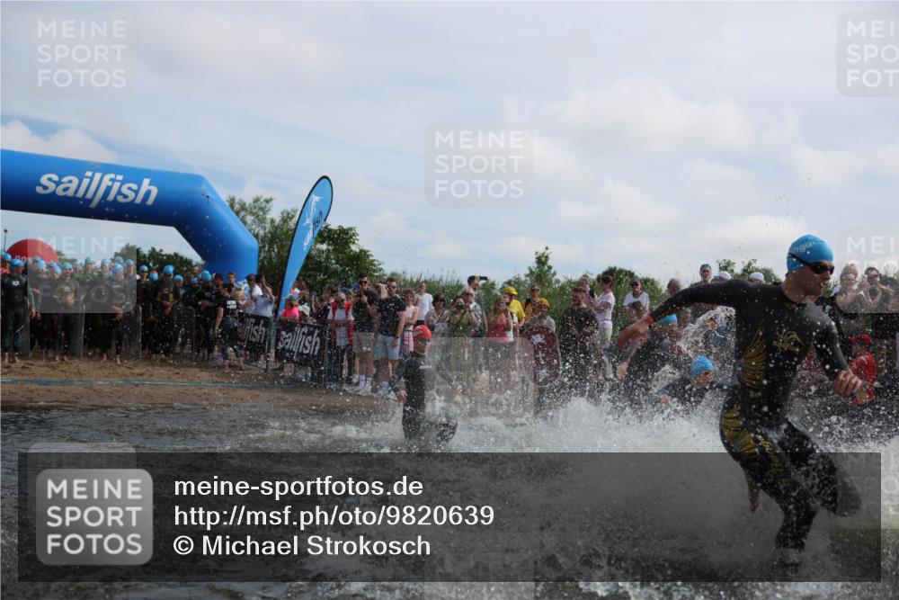 21.06.2026 - Viking Triathlon Michael Strokosch http://msf.ph/oto/9820639 21.06.2026 10:00:39 Schwimmen 25, 31, 46, 104, 334, 422, 426, 453, 474, 548, 620, 626 meine-sportfotos.de